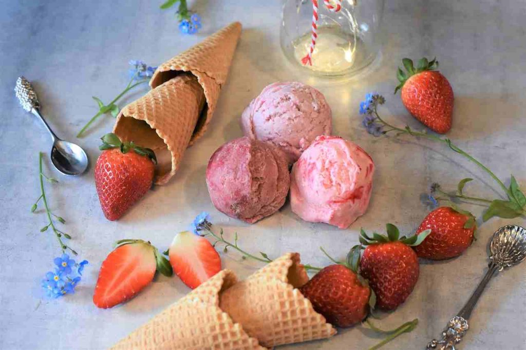 gelato alla fragola