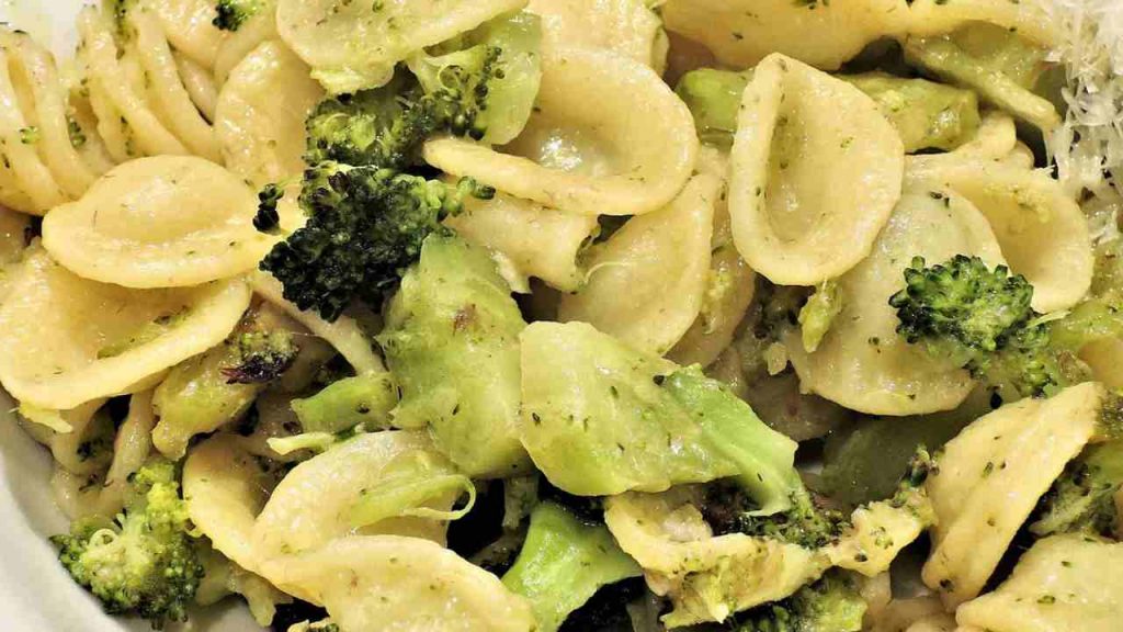 orecchiette con broccoli