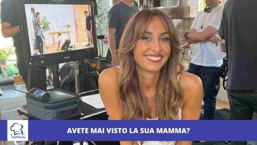 Benedetta Parodi in posa con mamma